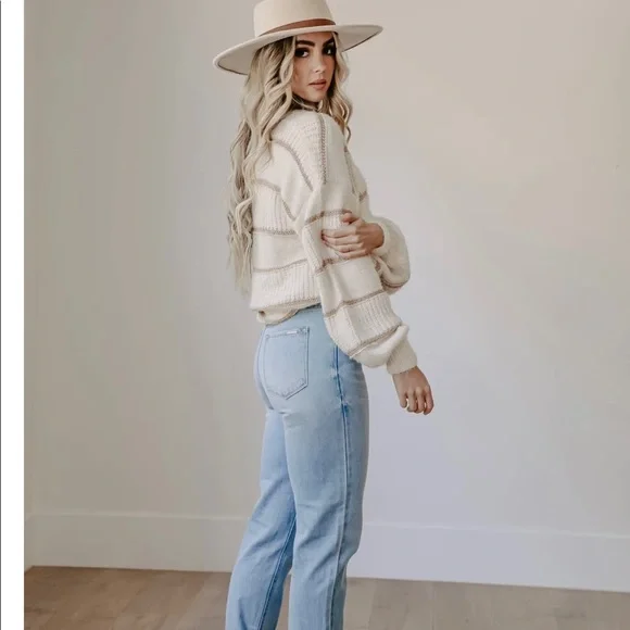 Hi-Rise girlfriend jeans 👖 - Picture 7 of 16